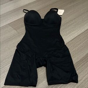Black Women's Shapewear Bodysuit